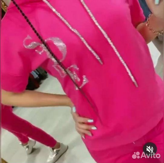 Спортивный костюм женский новый