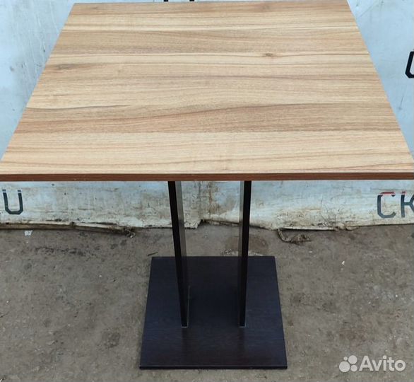 Стол Сандро 65 лдсп бук