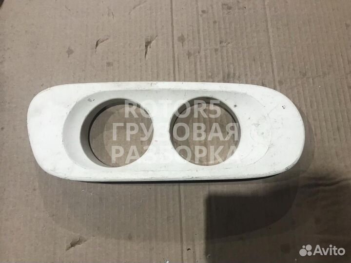 Облицовка фары противотуманной правая DAF 1650261