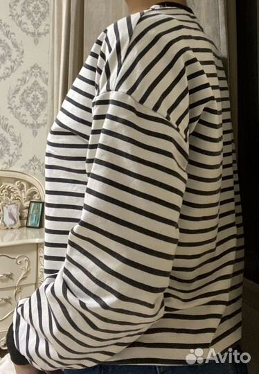 Универсальный свитер