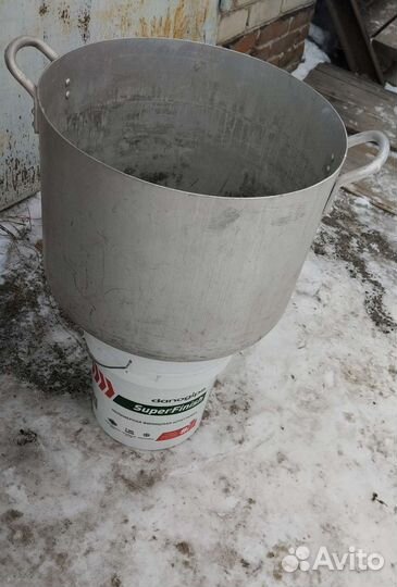 Кастрюля алюминиевая