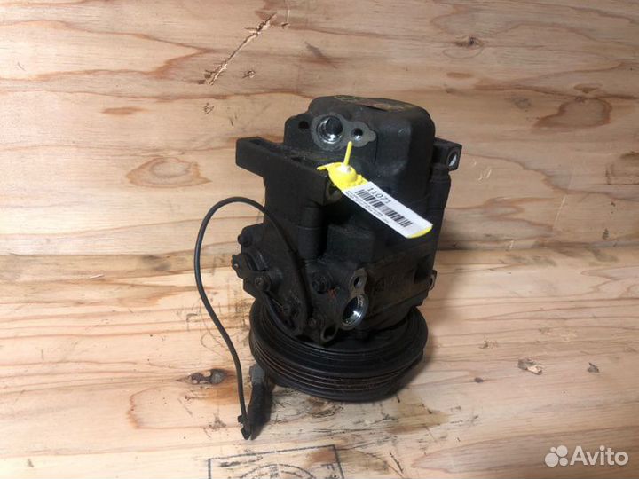 Компрессор кондиционера Mazda Demio DW3W B3ME 1998