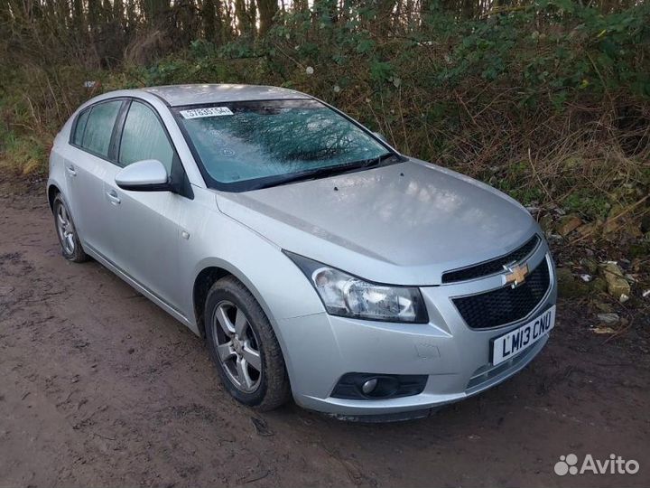 Буксировочный крюк Chevrolet Cruze 2009-2016г