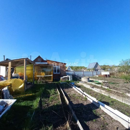Дом 25 м² на участке 4 сот.