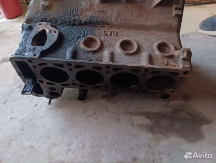 Блок двигателя ваз 2001