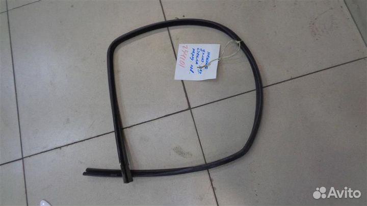 Уплотнитель стекла двери передней левой Daewoo Ne