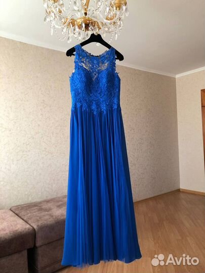 Вечернее платье
