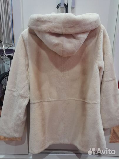 Шуба из бобрика