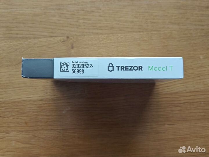Холодный кошелек Trezor T