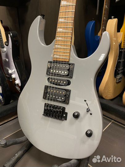 Электрогитара Новая