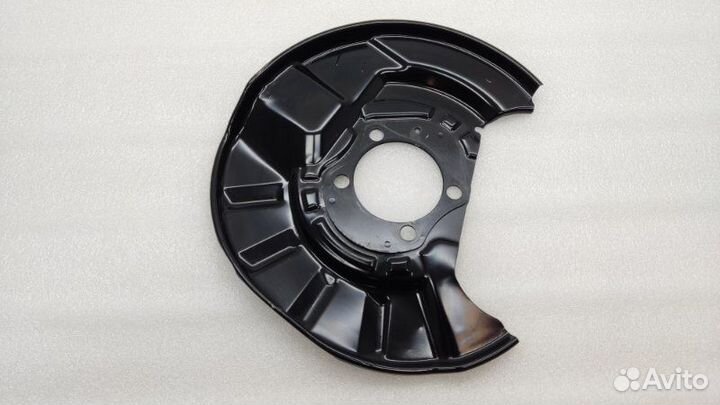 Пыльник тормозного диска задний левый Toyota Camry