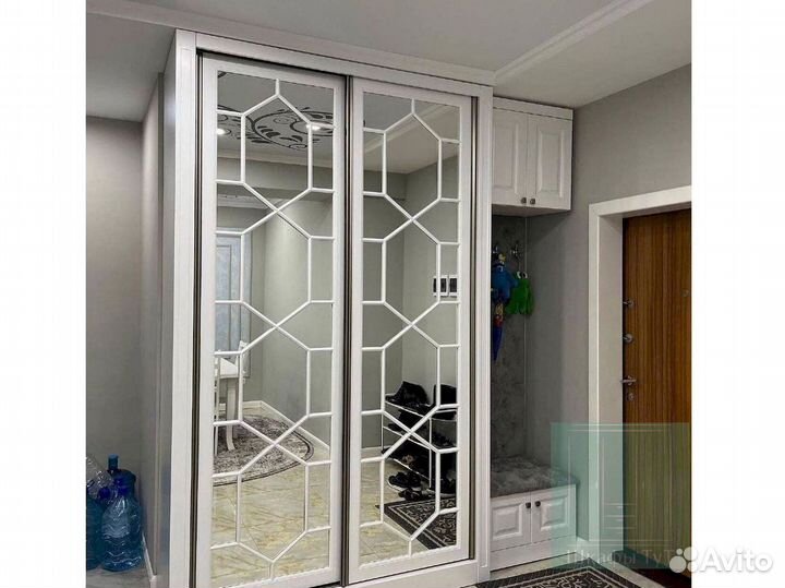 Угловой шкаф