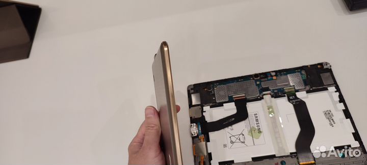 Планшет samsung SM-T805