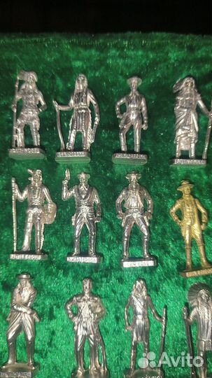 Солдаты металлические