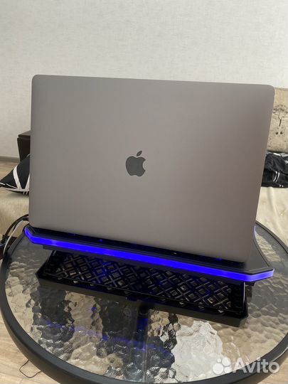 Apple macbook pro 16