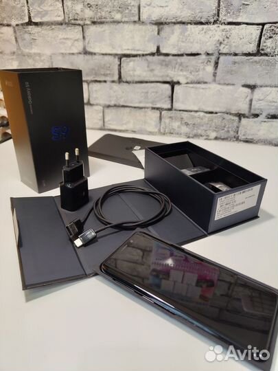 Samsung Galaxy S9, 4/64 ГБ