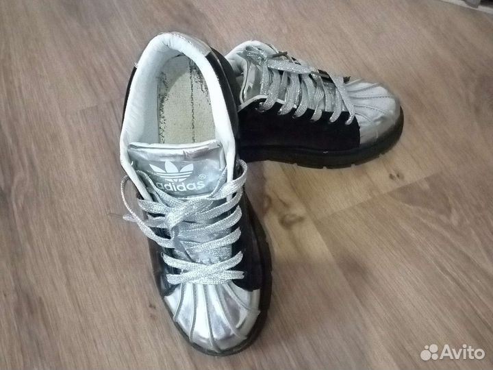 Кроссовки женские adidas