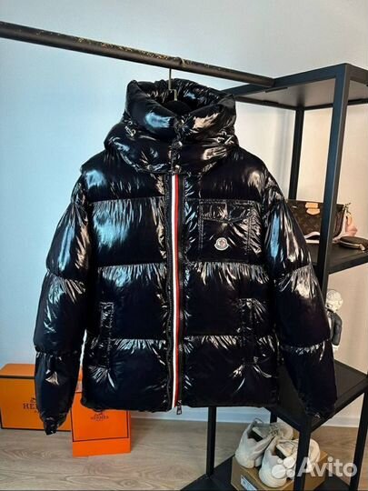 Пуховик Moncler глянец