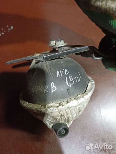 Вакуумный ресивер Audi A4 038129807 Awx