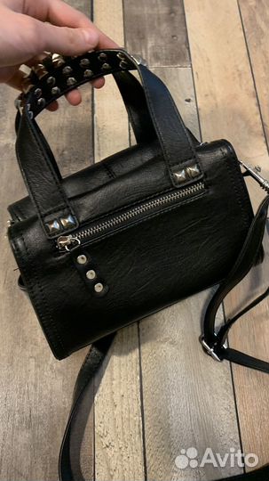 Маленькая сумка с заклепками Befree