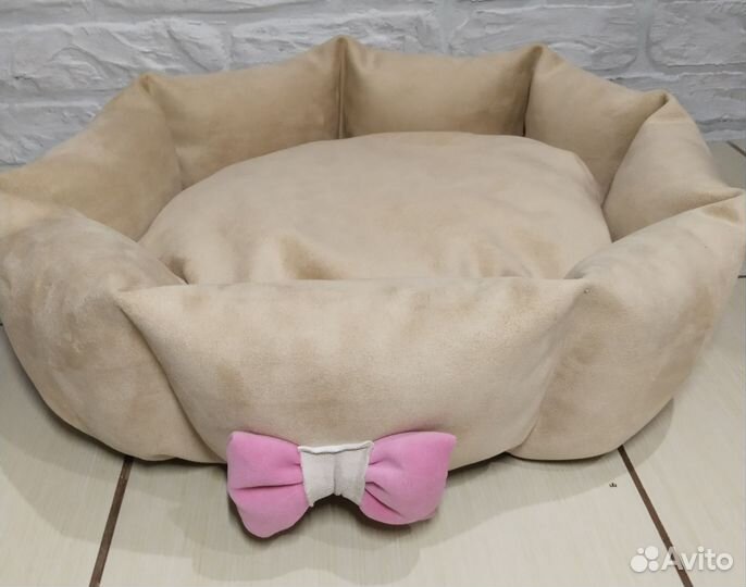 Лежанка для собак и кошек