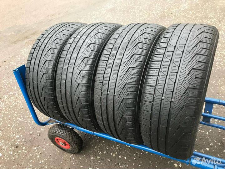 Pirelli Winter Sottozero 240 Serie II 245/50 R18