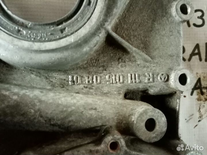 Крышка передняя Mercedes Benz E210