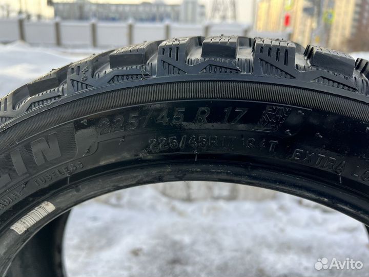 Michelin X-Ice North 4 225/45 R17 94T