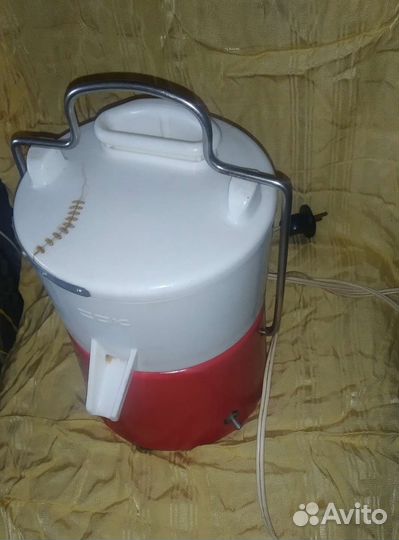 Соковыжималка 300 Ватт