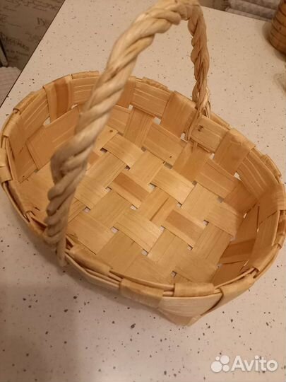 Корзина плетеная