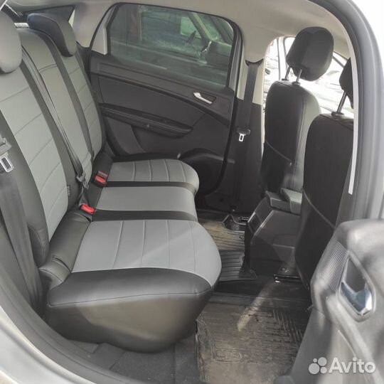 Автомобильные чехлы на Renault Arkana (2019+)