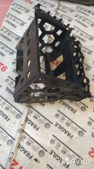 Рамка магнитолы Volkswagen Polo sedan 2011-2020