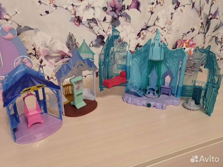 Домик и беседки Анны и Эльзы 