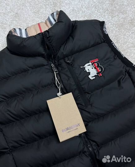 Стильная жилетка Burberry для активных 46-52