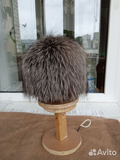 Шапка из меха чернобурки