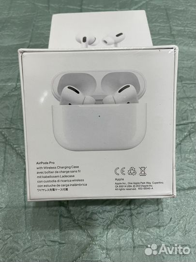 Наушники AirPods Pro