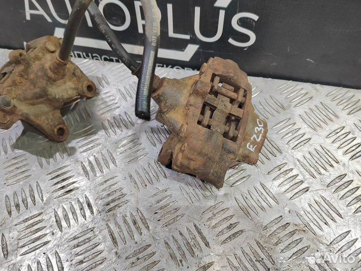 Суппорт задний Mercedes-Benz С230 E230 2.3