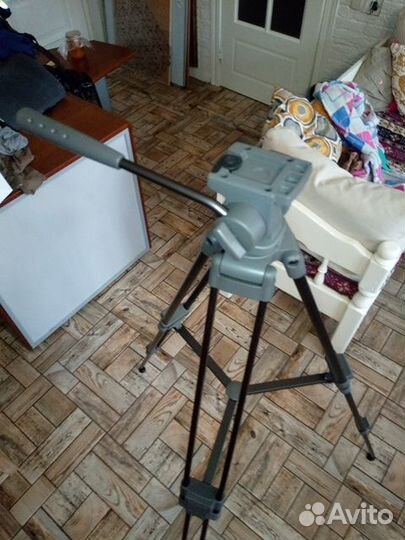 Штатив для фотоаппарата профессиональный