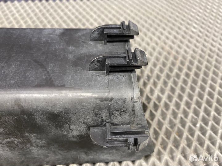 Воздуховод правый Bmw X5 E53 M54 2004