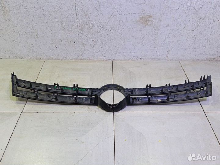 Накладка на решетку радиатора