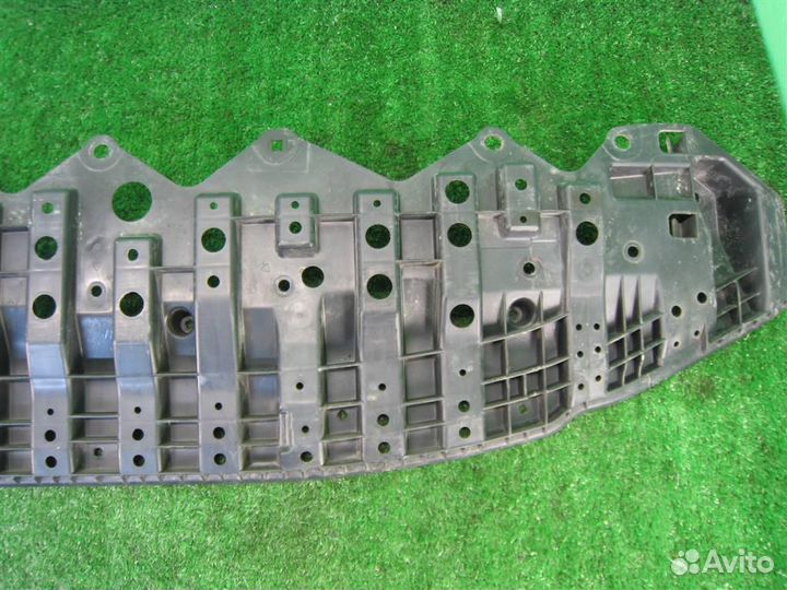 Защита под бампер Toyota Yaris P13 2015