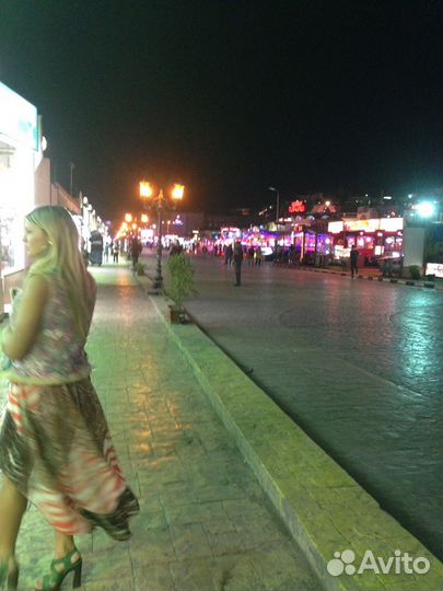 Платье со шлейфом