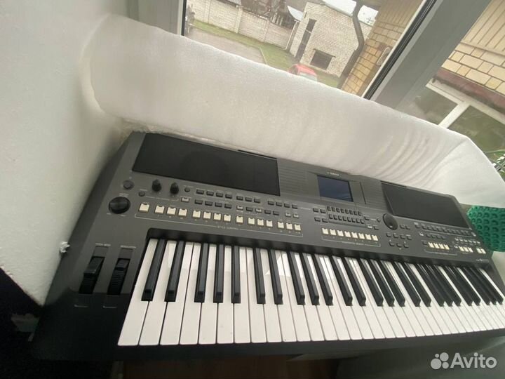 Синтезатор yamaha psr-s670