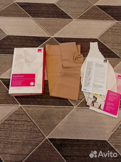 Компрессионный чулок на правую ногу