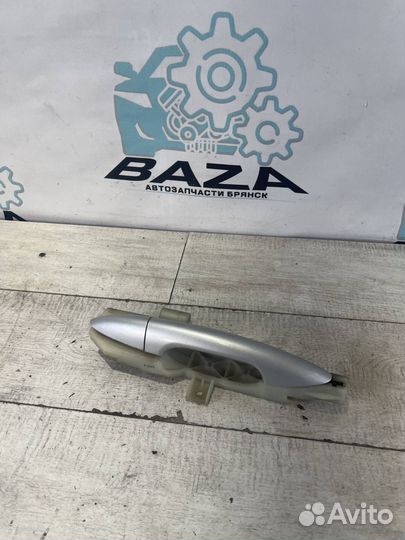 Ручка задней правой двери наружная Kia Rio 3