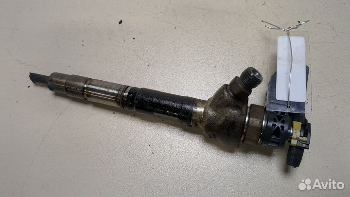 Форсунка топливная Skoda Rapid