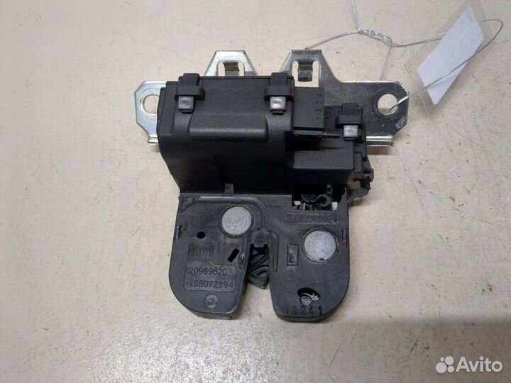 Замок багажника Opel Insignia, 2011