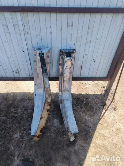 Кронштейн бака топливного Volvo FH12