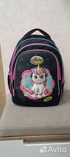 Школьный рюкзак