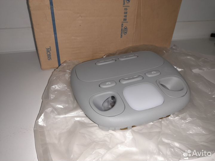 Hyundai Lantra/Elantra Фонарь освещения салона